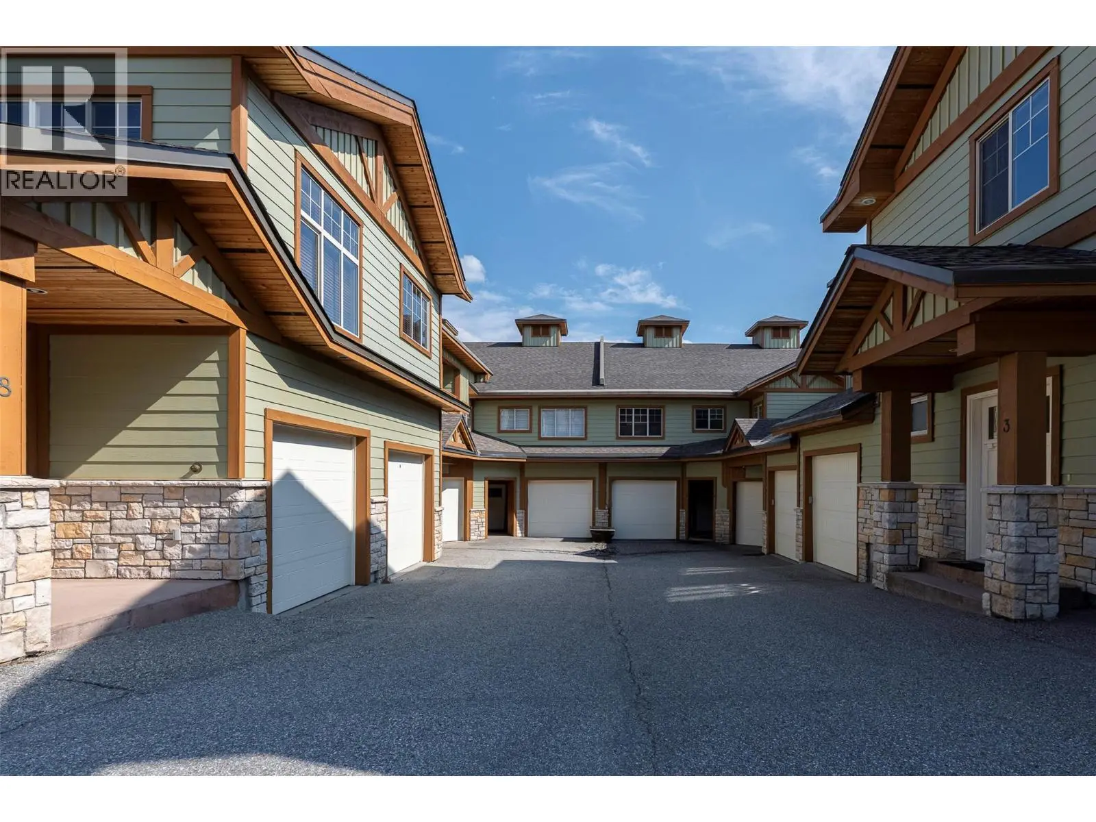 Photo of Listing #10396395